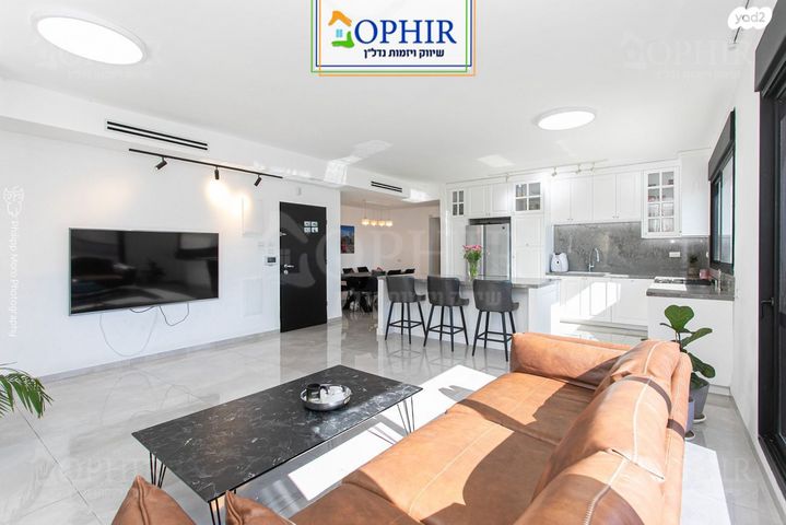 דירה, יצחק אלחנן, מרכז הכרמל, חיפה