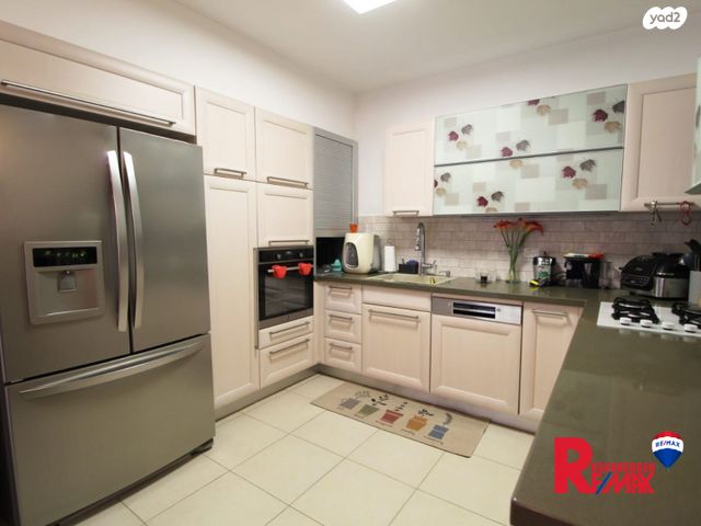 דירה, אהוד מנור 13, קרית אילון, חולון