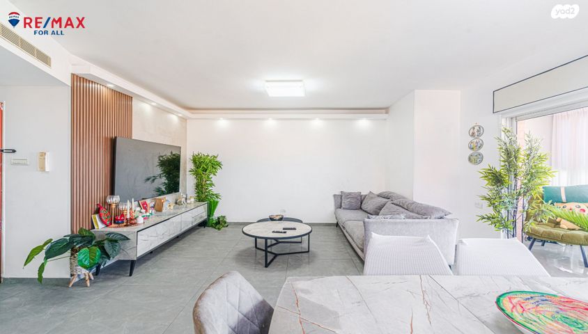 גג/ פנטהאוז, הרב מנצור בן שמעון, אשקלון