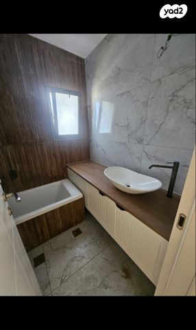 דירה, חיל האוויר 53, פסגת זאב, ירושלים