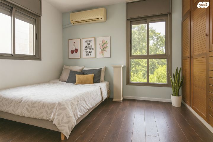 דו משפחתי, גיל עמל, הוד השרון