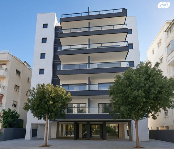 דירה, רמב"ם, ראשון לציון