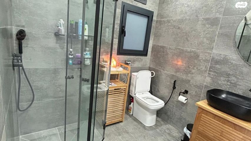 דירת גן, המעפילים, גבעת אולגה, חדרה