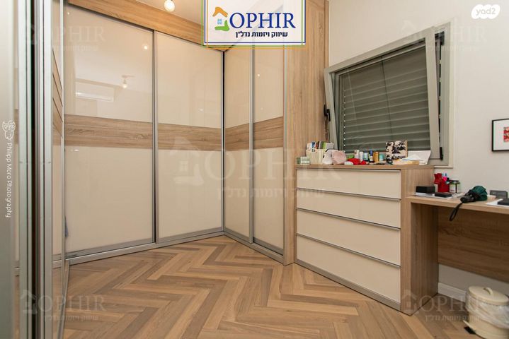 גג/ פנטהאוז, יותם 33, שמבור, חיפה