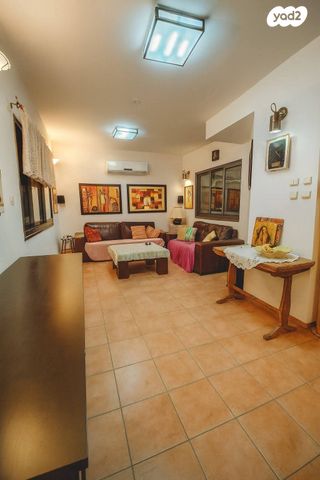 בית פרטי/ קוטג', גבת, גבת