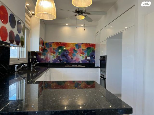 גג/ פנטהאוז, הרב הרצוג, צפון מערב מרכז העיר, נתניה