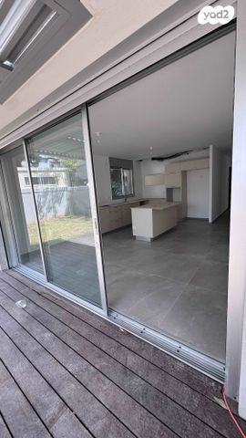 דירת גן, שיכון דן, נווה דן, תל אביב יפו