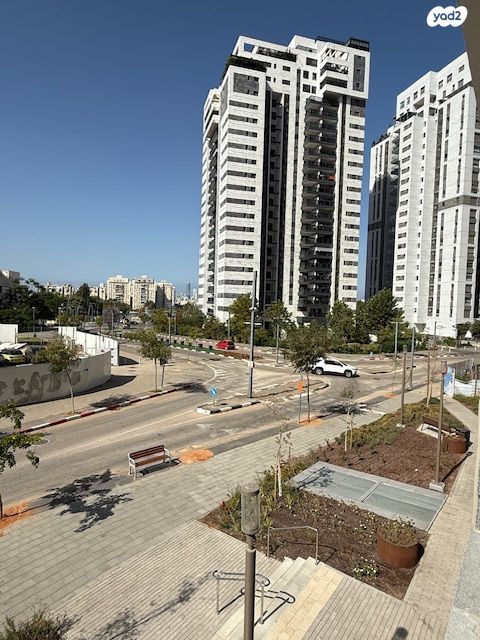 דירה, יצחק שמיר, רמת הדר, גבעת שמואל