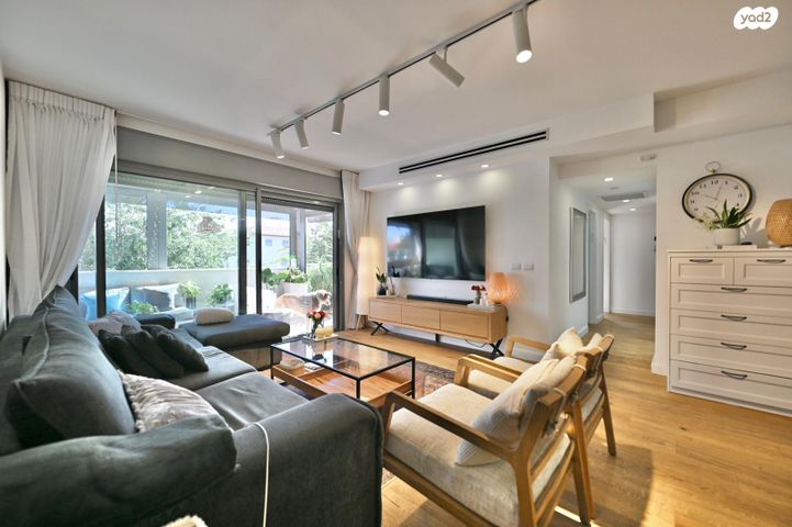 קלמן ביאלר 22