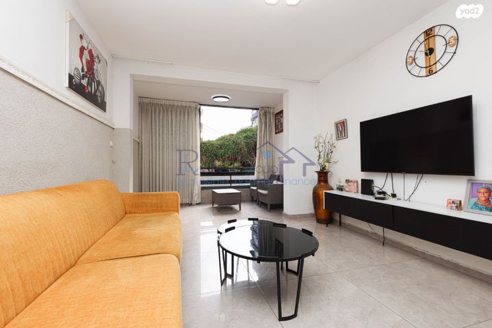 דירה, שדרות חיים וייצמן 94, צפון מזרח מרכז העיר, נתניה