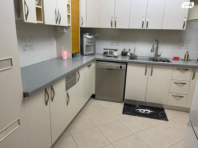 דירה, גדרה הצעירה, גדרה