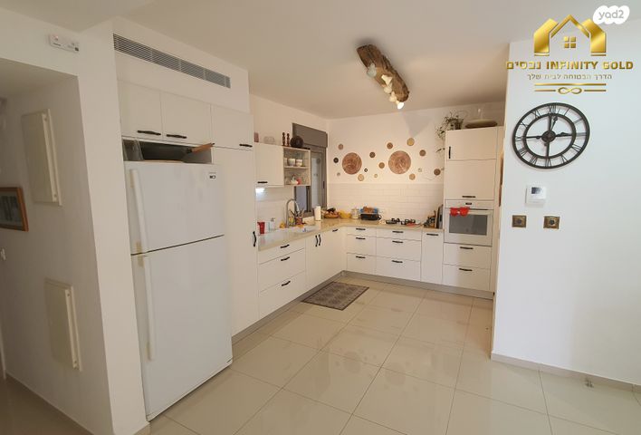 דירה, אתרוג, החורש, חריש