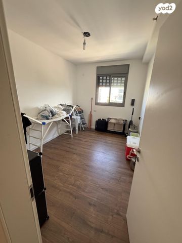 דירה, דרך השלום 15, עכו