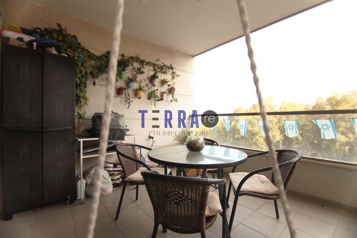 דירה, אלונים, קרית השרון, נתניה