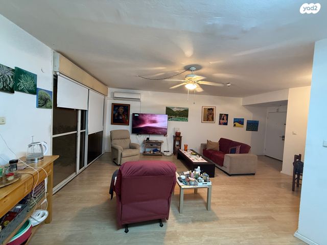 דירה, הפרפר, קרית ביאליק