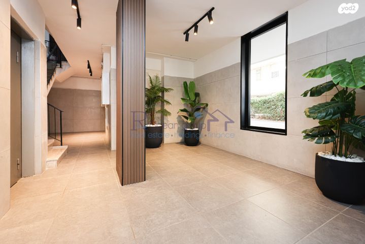 דירה, שדרות חיים וייצמן 94, צפון מזרח מרכז העיר, נתניה