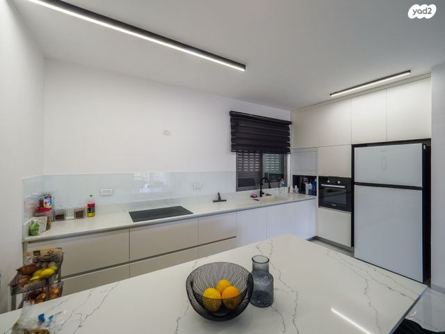 דופלקס, חורשת האקליפטוס 116, אדמית / יערית, שלומי