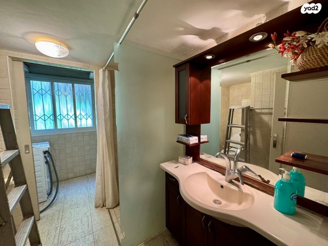 דירה, מרכז הכרמל, חיפה