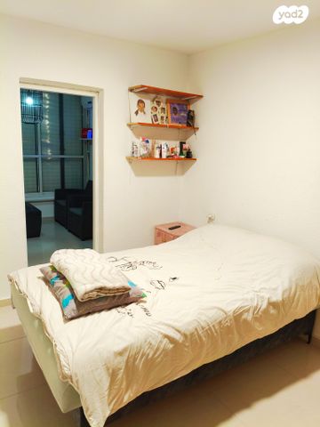 דירה, הרצל, שאר העיר, קרית עקרון