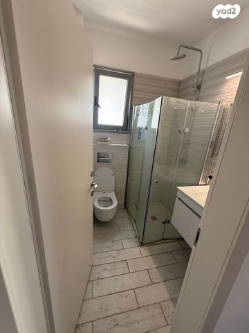 דירה, דרך השלום 15, עכו