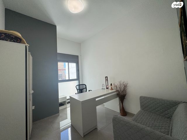 דירה, שדרות הרצל 31, קרית ים  א', קרית ים