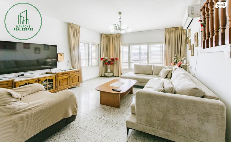 דו משפחתי, האורן 8, בית שמש