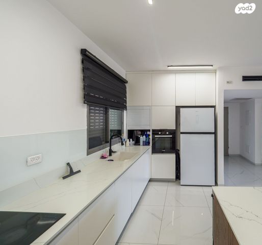 דופלקס, חורשת האקליפטוס 116, אדמית / יערית, שלומי