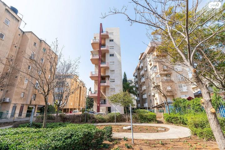 דירה, הלל יפה 38, מרכז העיר, חדרה