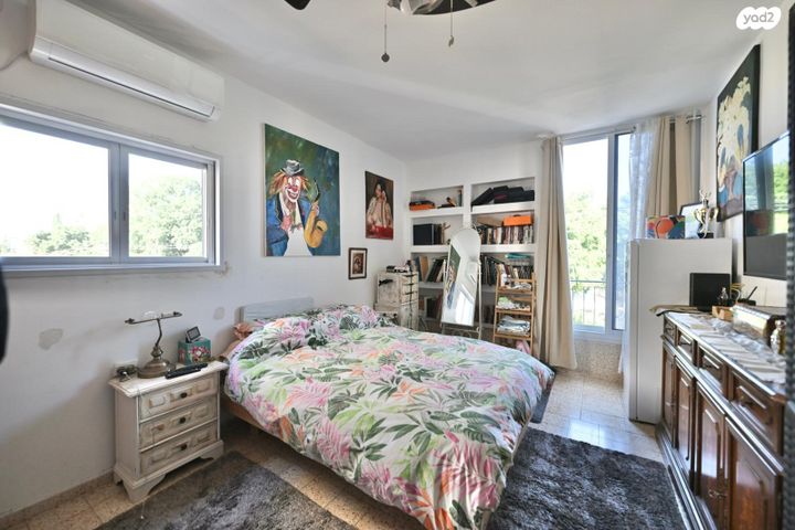 דירה, ש"י, א' / צפון מזרח העיר, רחובות