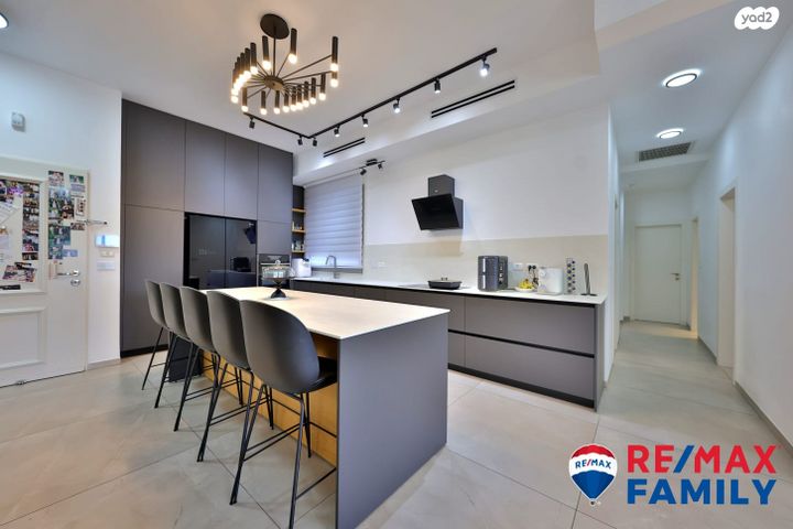 גג/ פנטהאוז, שדרות בית וגן, בית וגן, קרית אתא