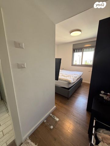 דירה, דרך השלום 15, עכו