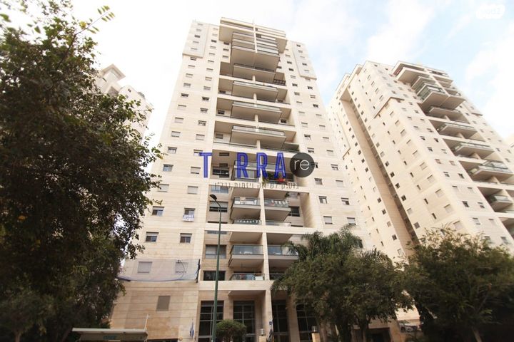 דירה, אלונים, קרית השרון, נתניה