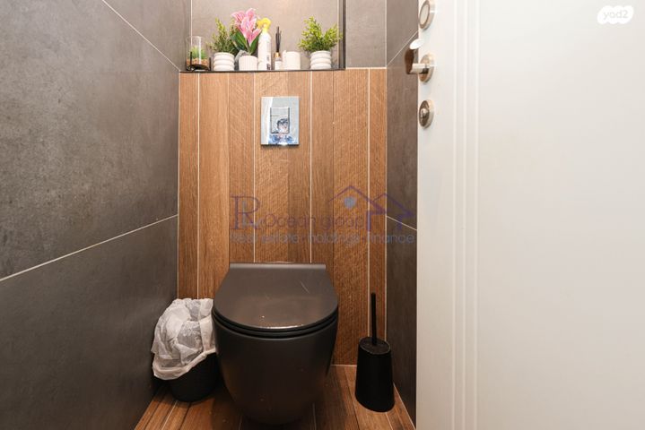 דירה, שדרות חיים וייצמן 94, צפון מזרח מרכז העיר, נתניה