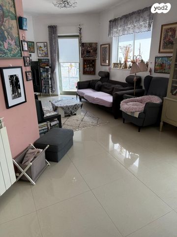 דירה, הסופר 3, בית הכרם, רמת בית הכרם, ירושלים