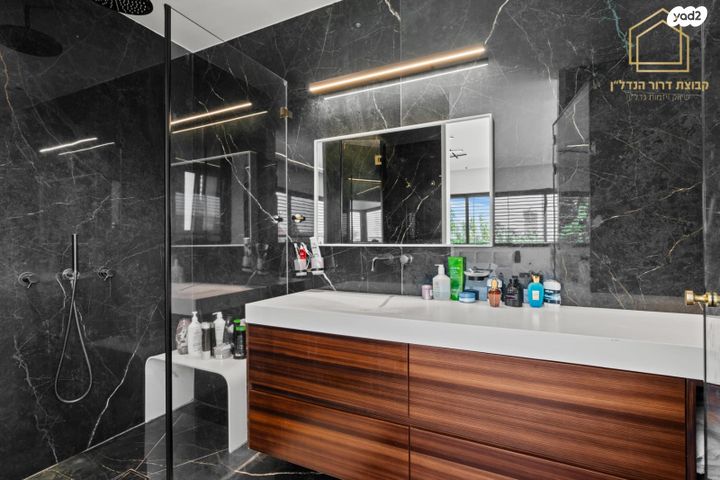 בית פרטי/ קוטג', מבצע ענבי זעם, נווה ים, ראשון לציון