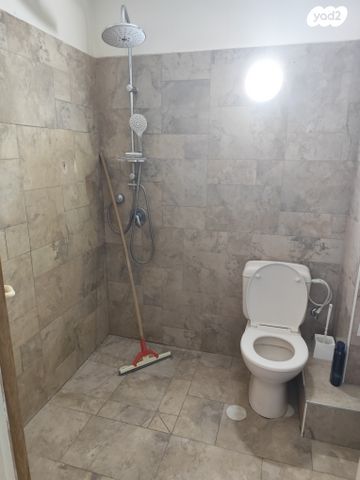 בית פרטי/ קוטג', הרב הרצוג 8, כוכב הצפון, אשקלון