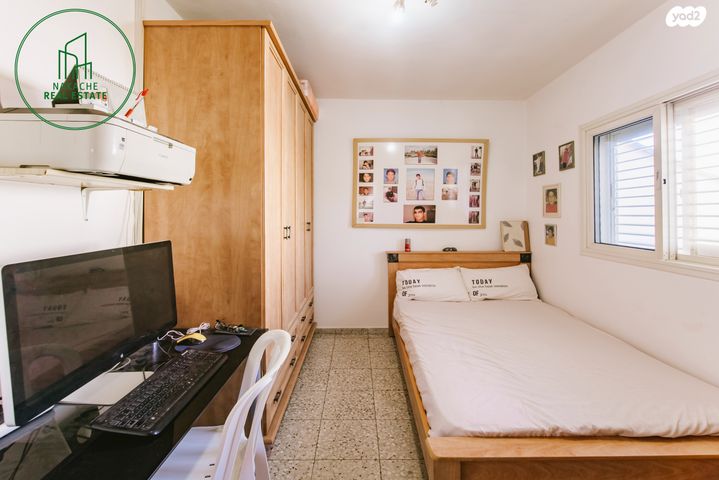 דו משפחתי, האורן 8, בית שמש