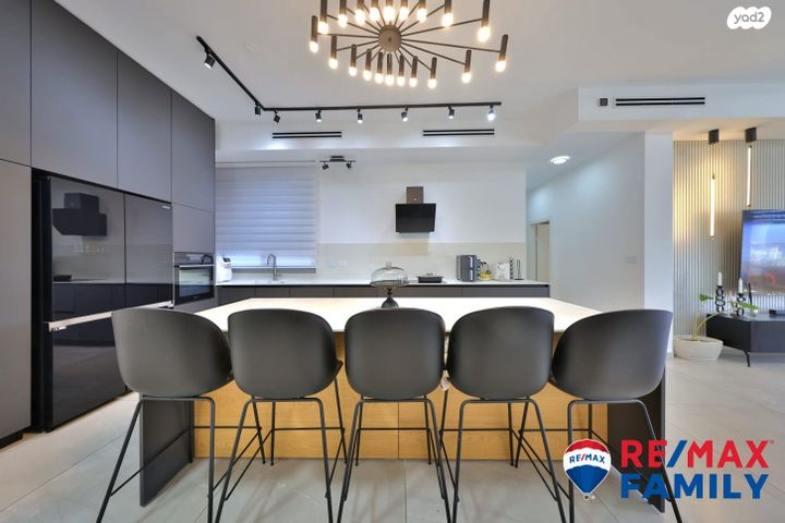 גג/ פנטהאוז, שדרות בית וגן, בית וגן, קרית אתא