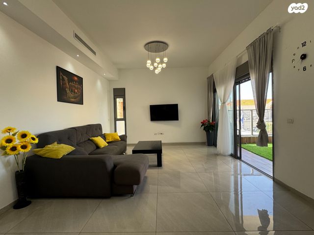 דירה, שדרות הרצל 31, קרית ים  א', קרית ים