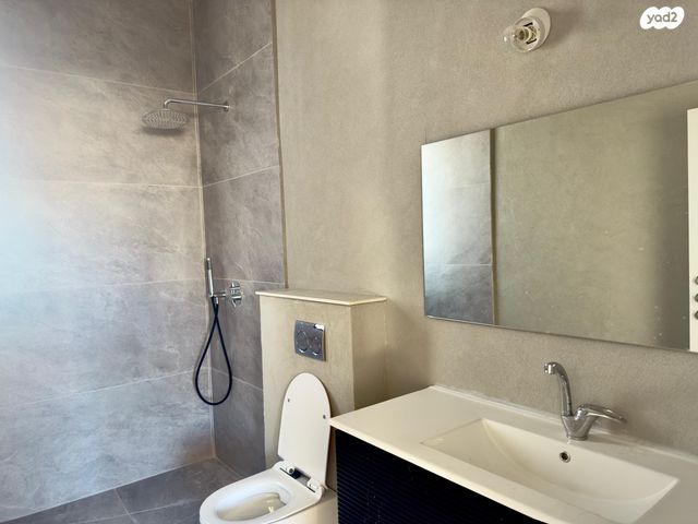 בית פרטי/ קוטג', עופרה, גן יבנה מערב, גן יבנה