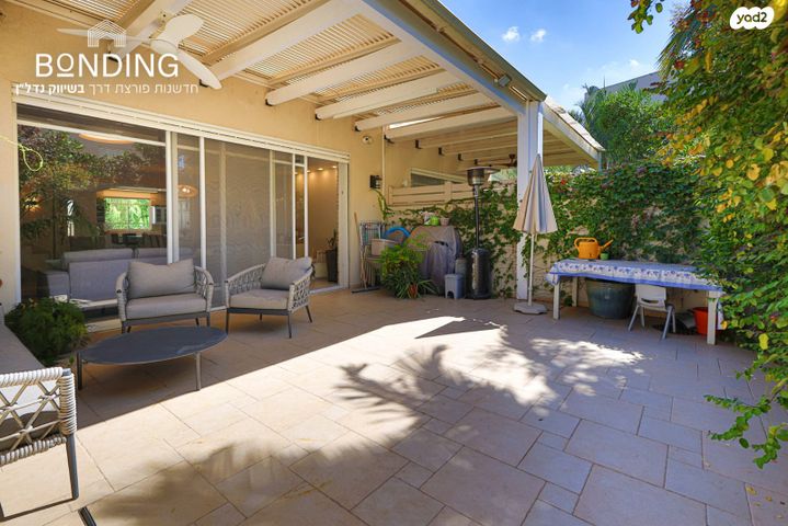 דו משפחתי, רמת אמיר, קדימה צורן