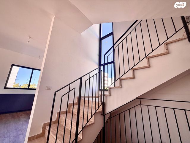 בית פרטי/ קוטג', עופרה, גן יבנה מערב, גן יבנה