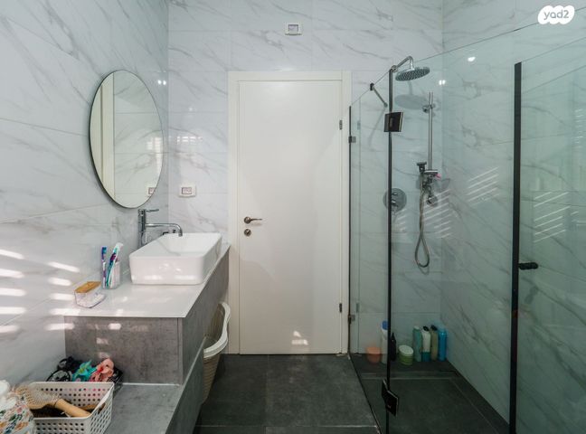 דופלקס, חורשת האקליפטוס 116, אדמית / יערית, שלומי