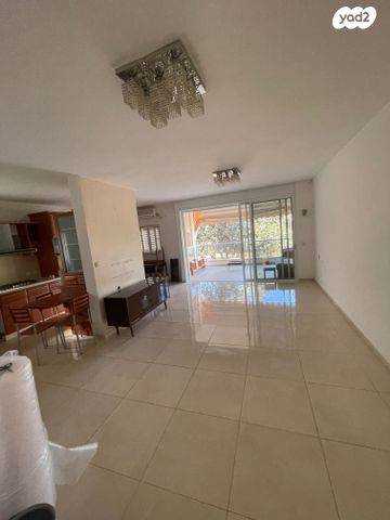 דירה, סולץ, הרצליה הירוקה, נווה עובד, הרצליה