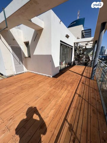 דופלקס, דרך מנחם בגין, תל אביב יפו