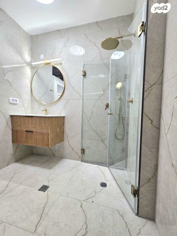 דירה, הירדן 90, אזור הבילויים, רמת גן