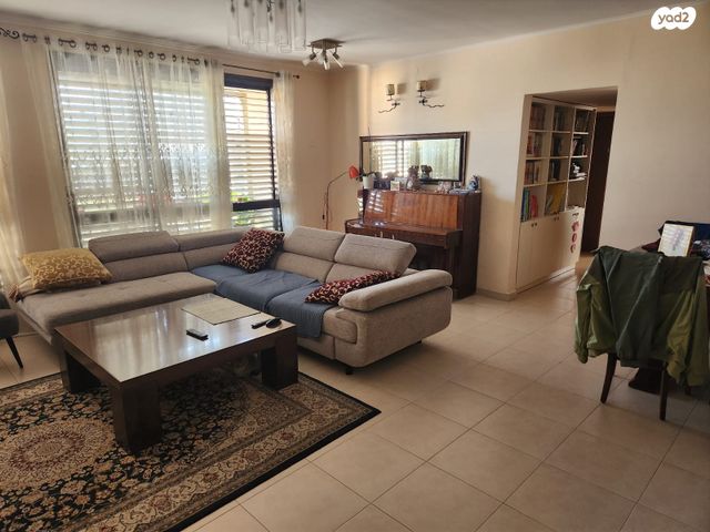 דירה, בנימין מינץ, פתח תקווה