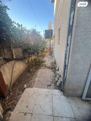 דירת גן, שכונה א', באר שבע