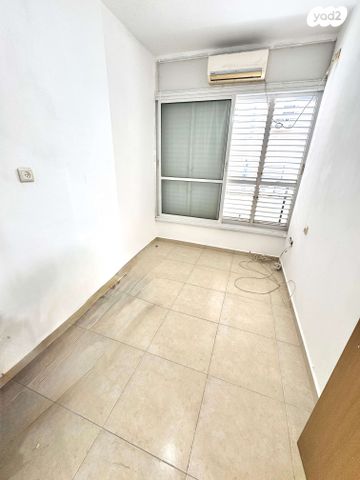 דירה, ספראי 5, שכונת יהלום, מרכז העיר ב, רמת גן