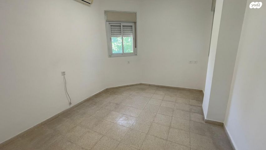 דירה, החולה 17, נווה יהושע, ערמונים, רמת גן